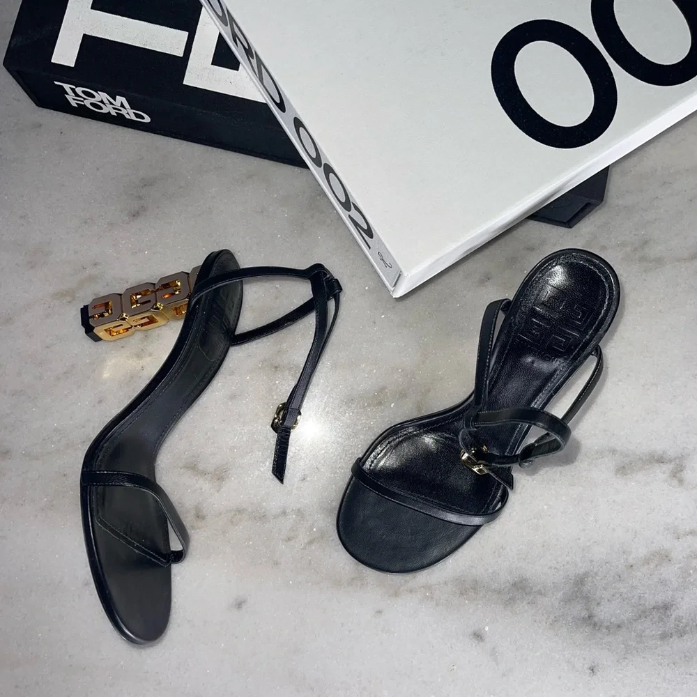 Givenchy 4G Chain-Heel Leather Sandals in Black/Gold - Picture 4 of 15